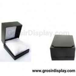 Box Tempat Jam Tangan Bantal Kotak Hitam Display Arloji