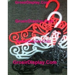 Gantungan Baju Hanger Plastik Batik Awet Kuat dan Tebal