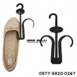Hanger Sepatu Gantungan Sandal Display Toko Cantolan Pajangan Shoes