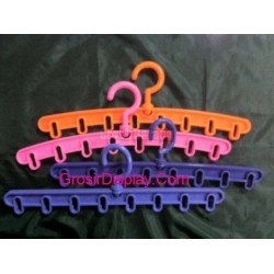 Hanger Gantungan Jilbab Kerudung Syal Pasmina Oval Plastik Warna