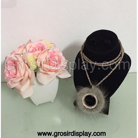 Display Kalung Mini Bludru Pajangan Toko Perhiasan