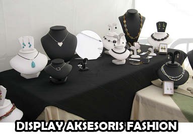 Display Aksesoris Fashion